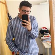 Soy un estudiante muy dinamico qje me encanta ayudar y dar clases a otras personas pero de forma divertida y facil de entender. Llevo dando clases a bastantes niños/as desde hace tiempo y me encanta